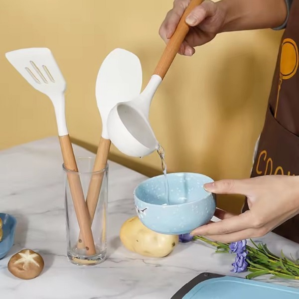 11Pcs Heatproof Silicone kitchenware set (4) 11Pcs Heatproof Silicone kitchenware set - Image 4