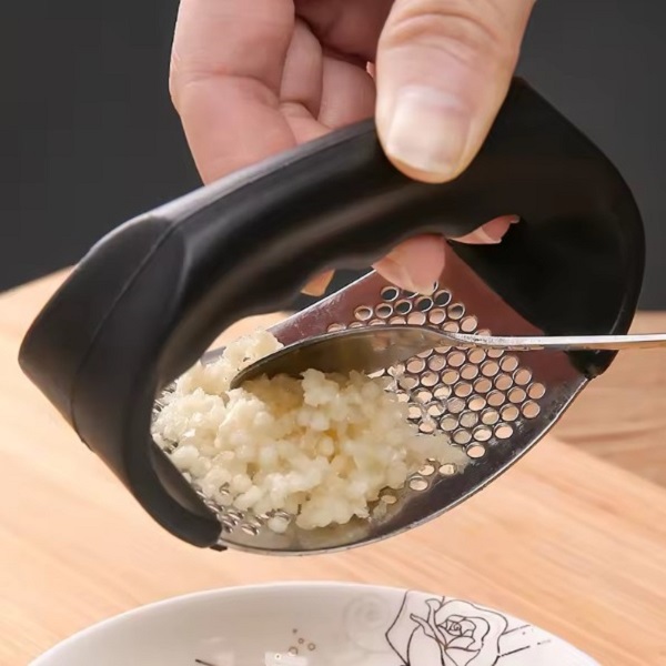 Stainless Steel Garlic Press (1) Stainless Steel Garlic Press - Image 2